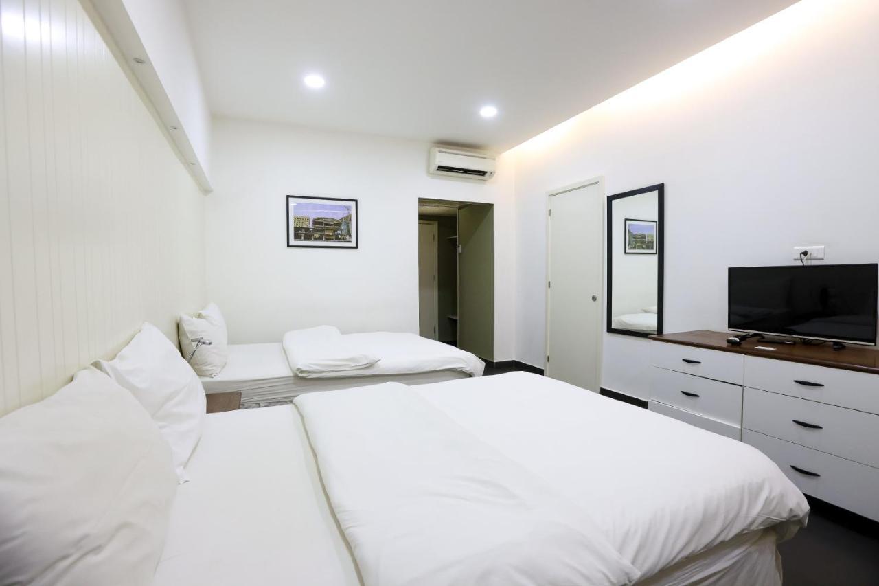 Hamra Urban Gardens Hotel Beirut Bagian luar foto