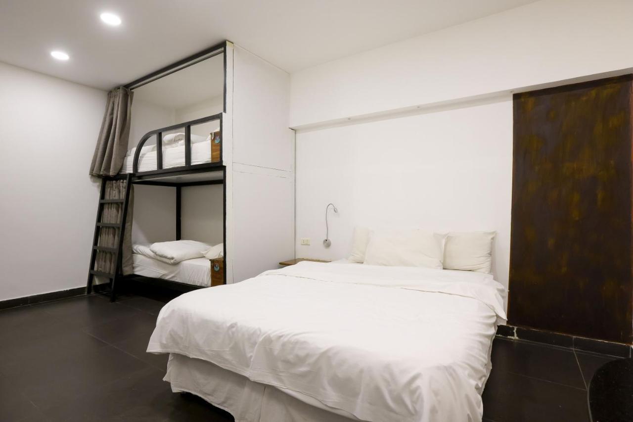 Hamra Urban Gardens Hotel Beirut Bagian luar foto