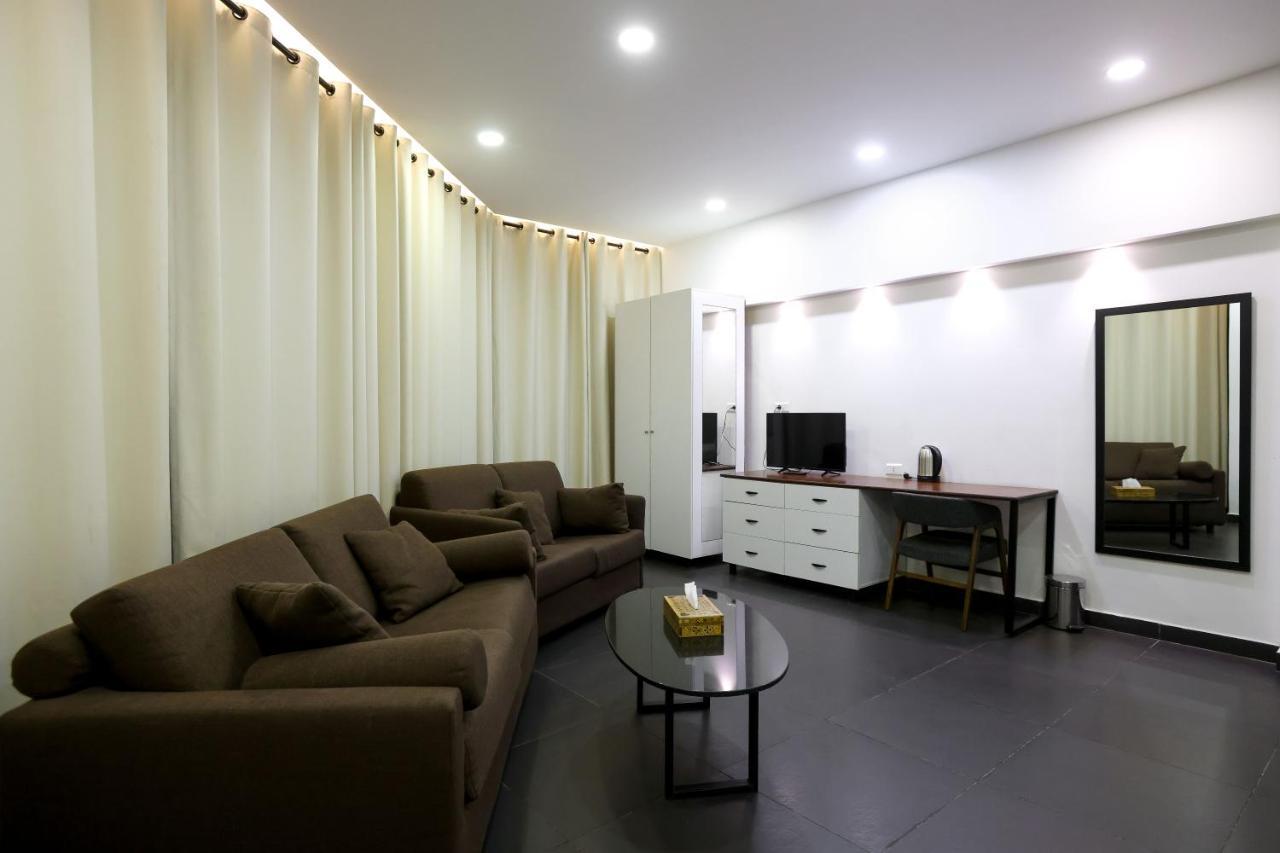 Hamra Urban Gardens Hotel Beirut Bagian luar foto