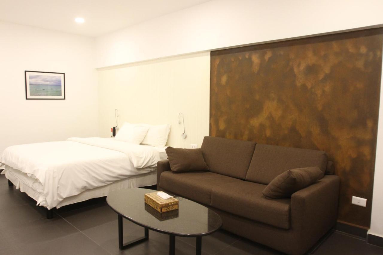 Hamra Urban Gardens Hotel Beirut Bagian luar foto