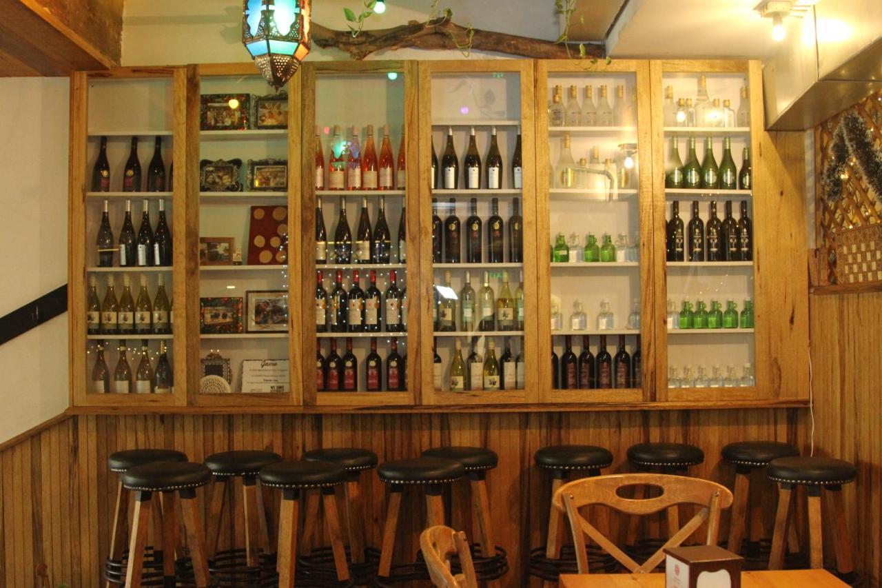 Hamra Urban Gardens Hotel Beirut Bagian luar foto